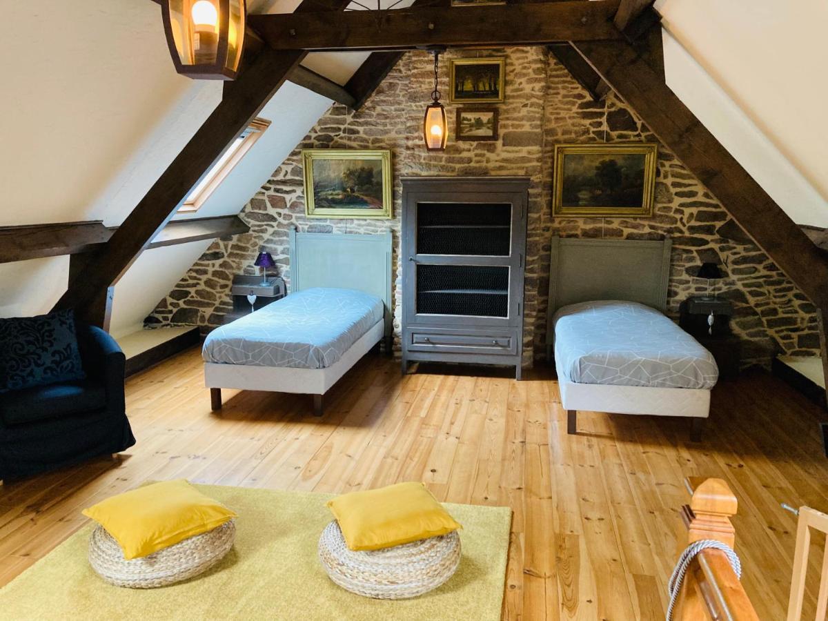 Maison De Caractere Datant De 1739 Quistinic エクステリア 写真